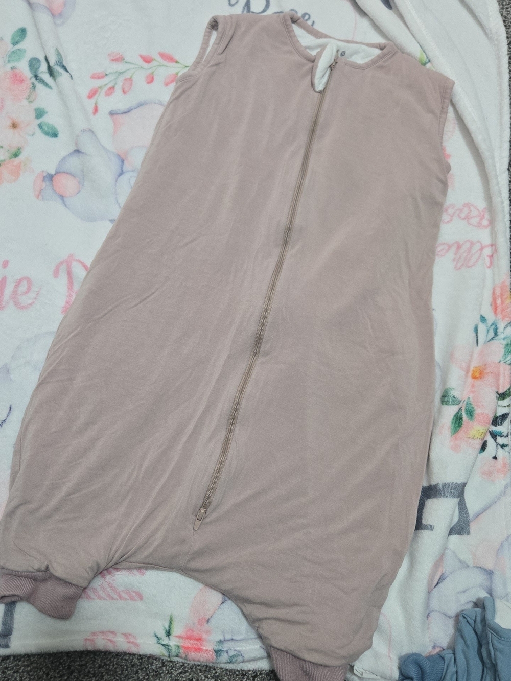 Kyte Baby Sleeveless Walking Baby Sleep Sack - Dusty Mauve. Size Medium
